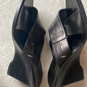 ☀️Banana Republic Leather Slip-in Leather Mules